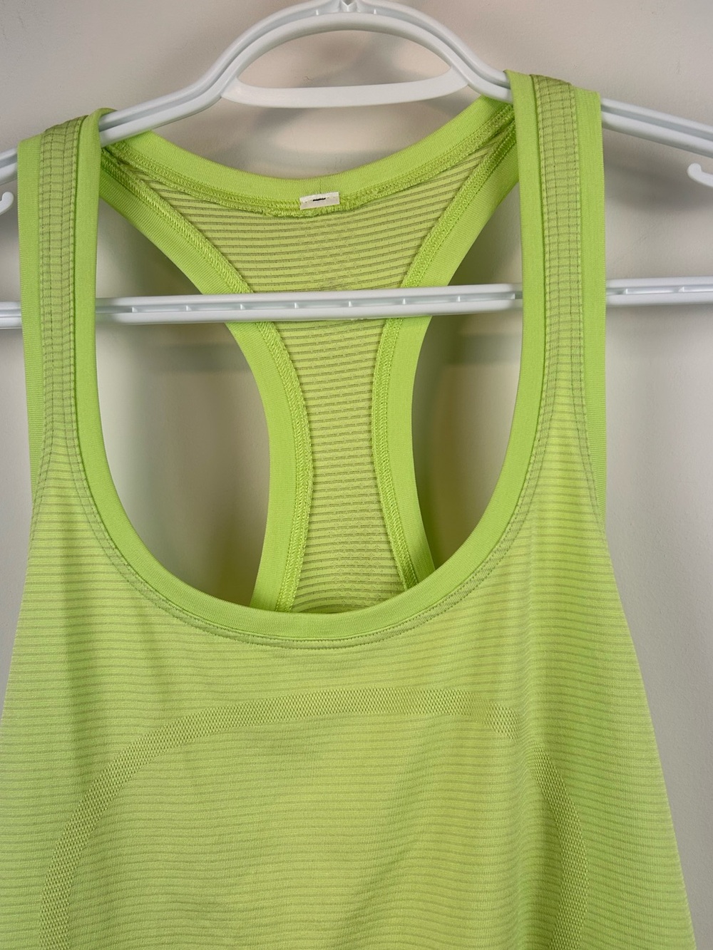 Lululemon Swiftly Tech Racerback Tank Top Neon Lime Green Size 8 - Picture 4 of 8